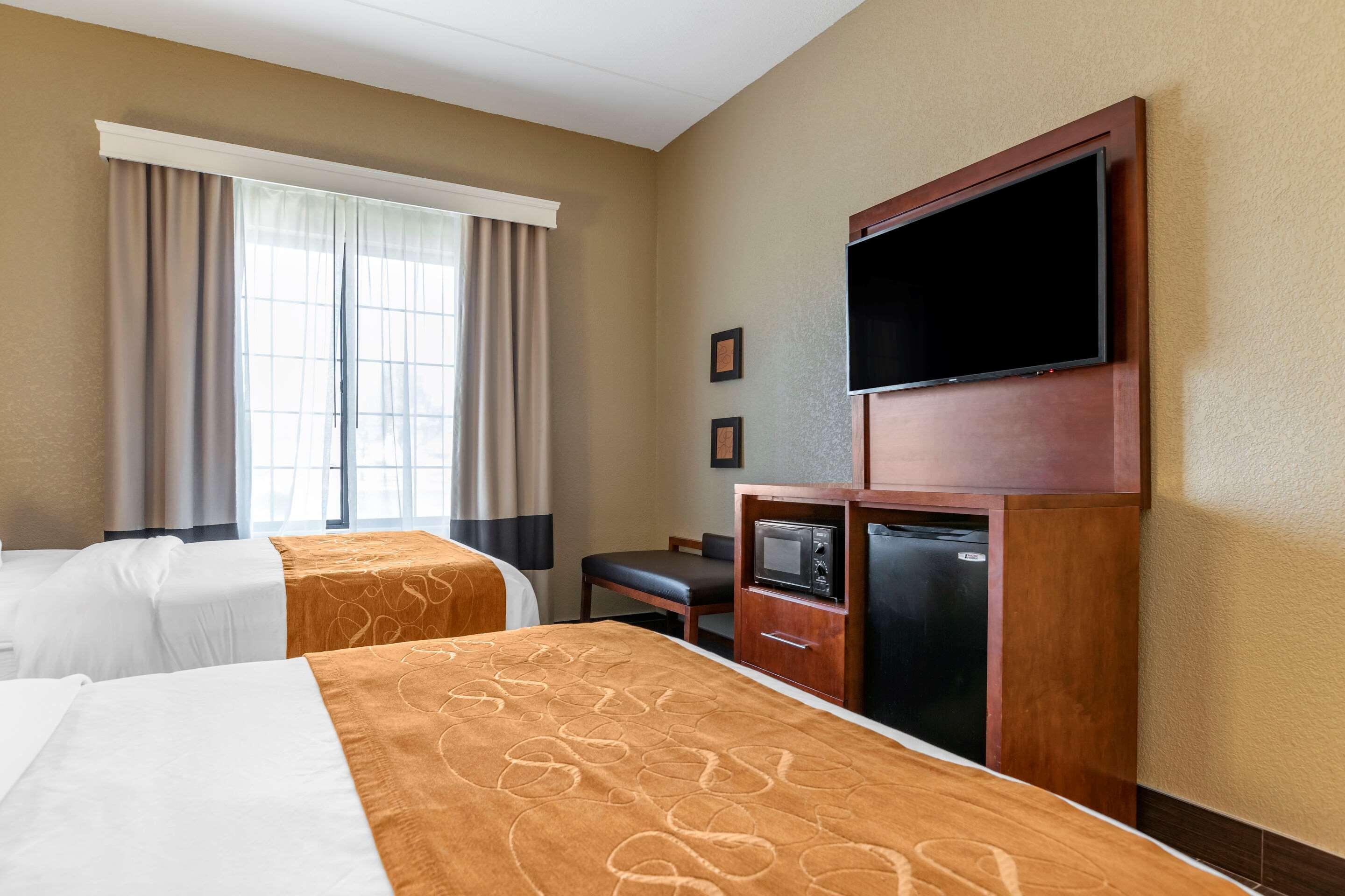 Comfort Suites Grand Rapids South Kentwood Exterior photo