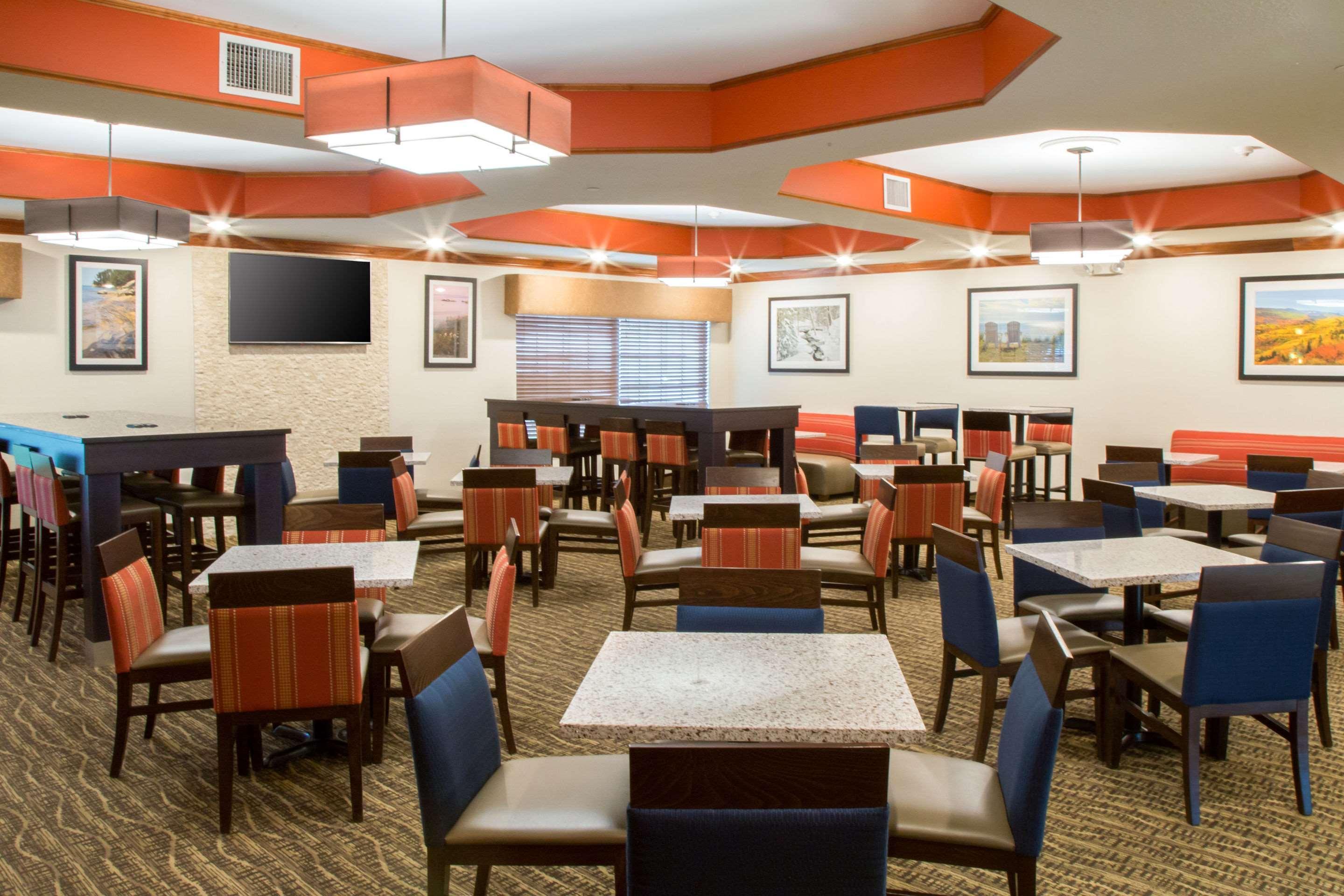 Comfort Suites Grand Rapids South Kentwood Exterior photo